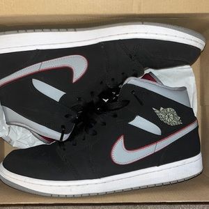 Retro Jordan1 mid